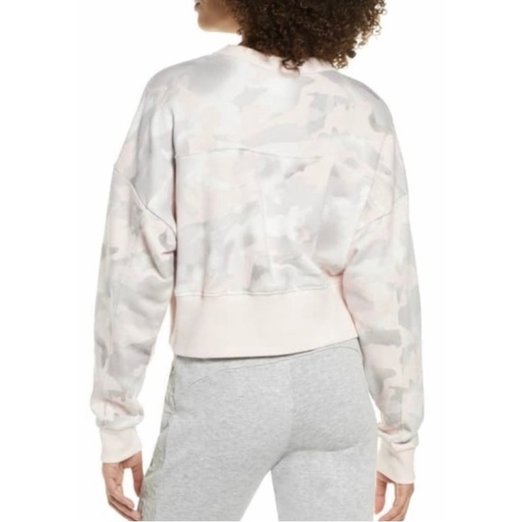 NWOT Adidas pink camo crop top sweater size small - Picture 2 of 6